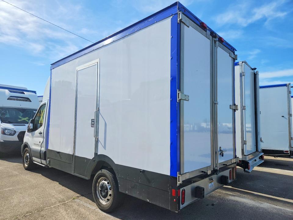 2021 FORD TRANSIT DELIVERY TRUCK — Фото 2 из 12