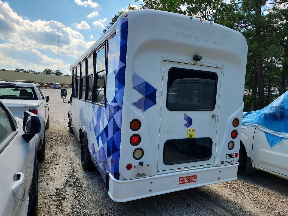 2017 FORD TRANSIT SHUTTLE BUS — Фото 2 из 12