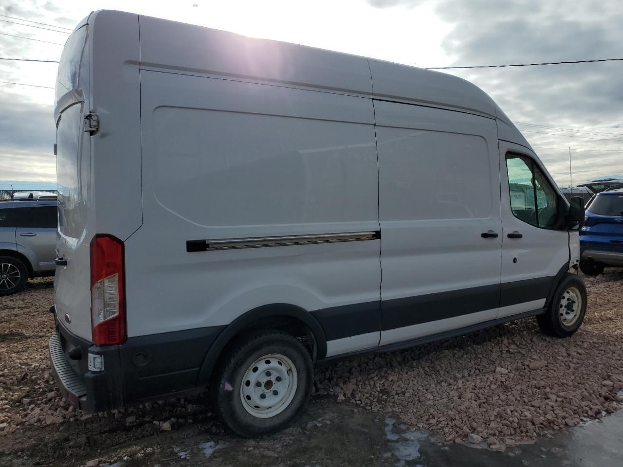 2017 FORD TRANSIT T-250 — Фото 3 из 13