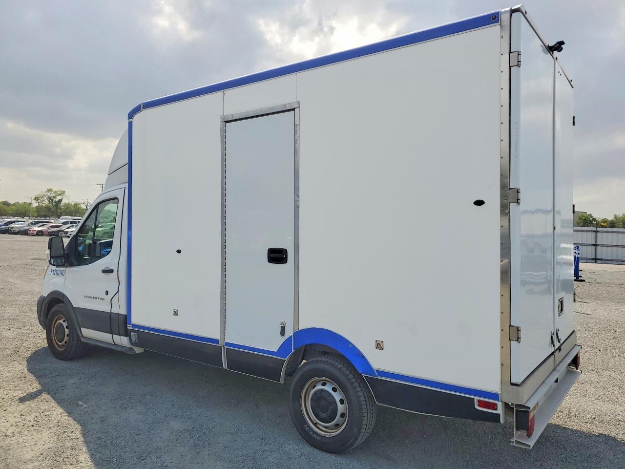 2021 FORD TRANSIT DELIVERY TRUCK — Фото 2 из 13