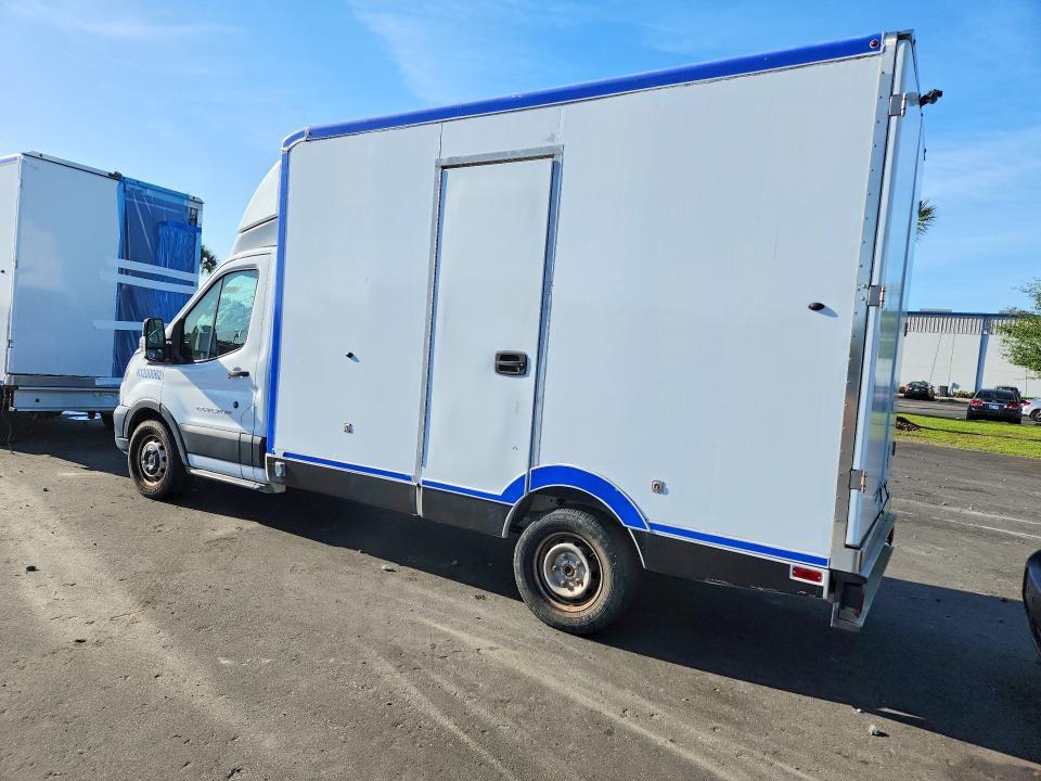 2020 FORD TRANSIT DELIVERY TRUCK — Фото 2 из 13