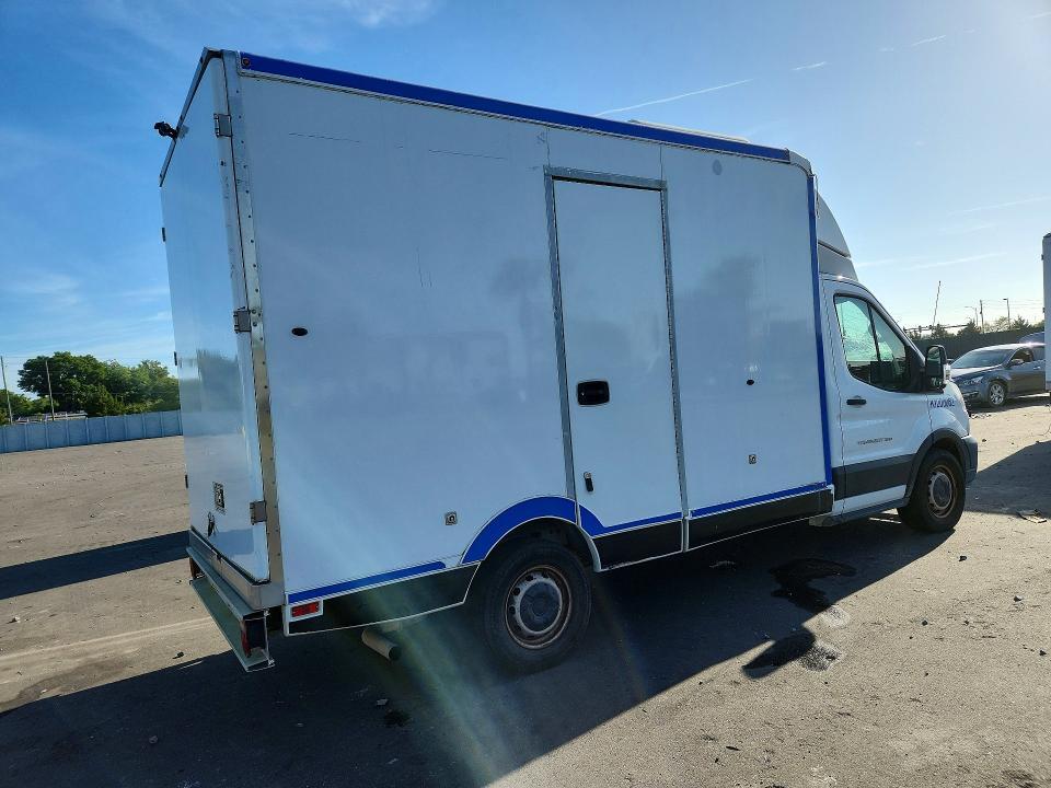 2020 FORD TRANSIT DELIVERY TRUCK — Фото 3 из 13
