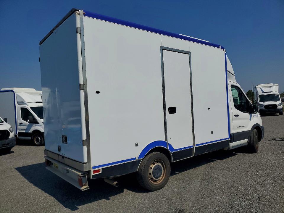 2021 FORD TRANSIT DELIVERY TRUCK — Фото 3 из 13