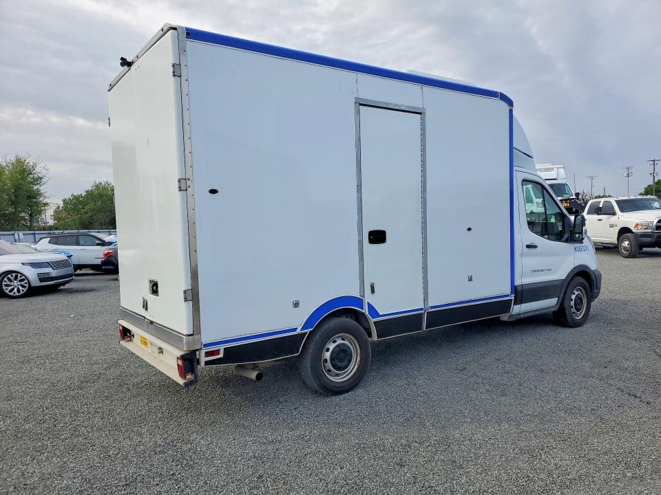 2020 FORD TRANSIT DELIVERY TRUCK — Фото 3 из 13
