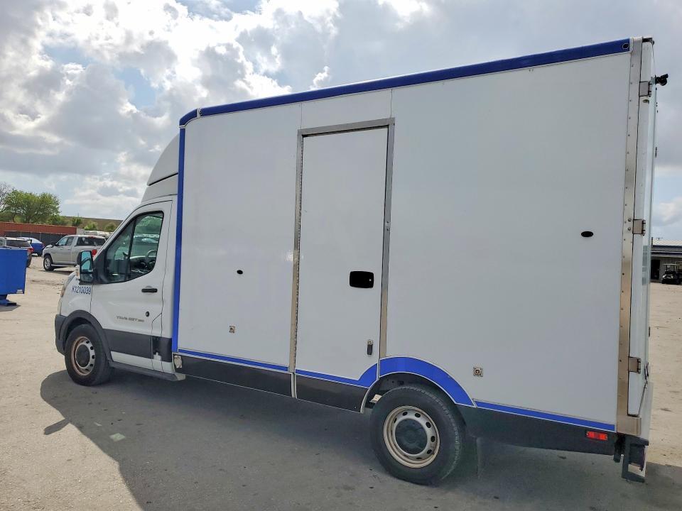 2020 FORD TRANSIT DELIVERY TRUCK — Фото 2 из 13