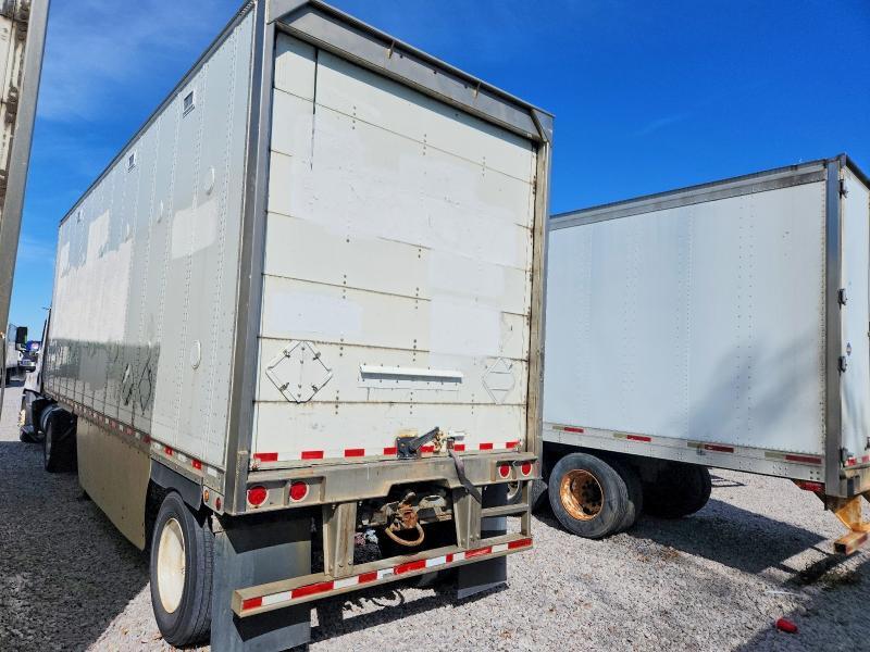 2016 FREIGHTLINER CASCADIA 125 SEMI TRUCK — Фото 3 из 10