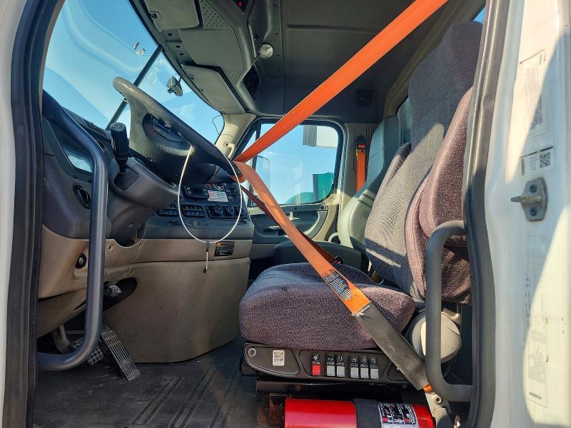 2016 FREIGHTLINER CASCADIA 125 SEMI TRUCK — Фото 5 из 10