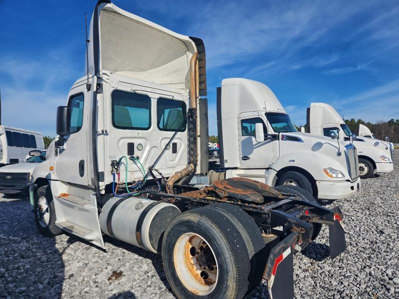 2014 FREIGHTLINER CASCADIA SEMI TRUCK — Фото 3 из 10