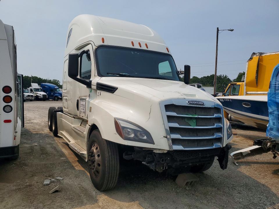 2019 FREIGHTLINER CASCADIA 126 SEMI TRUCK — Фото 4 из 14