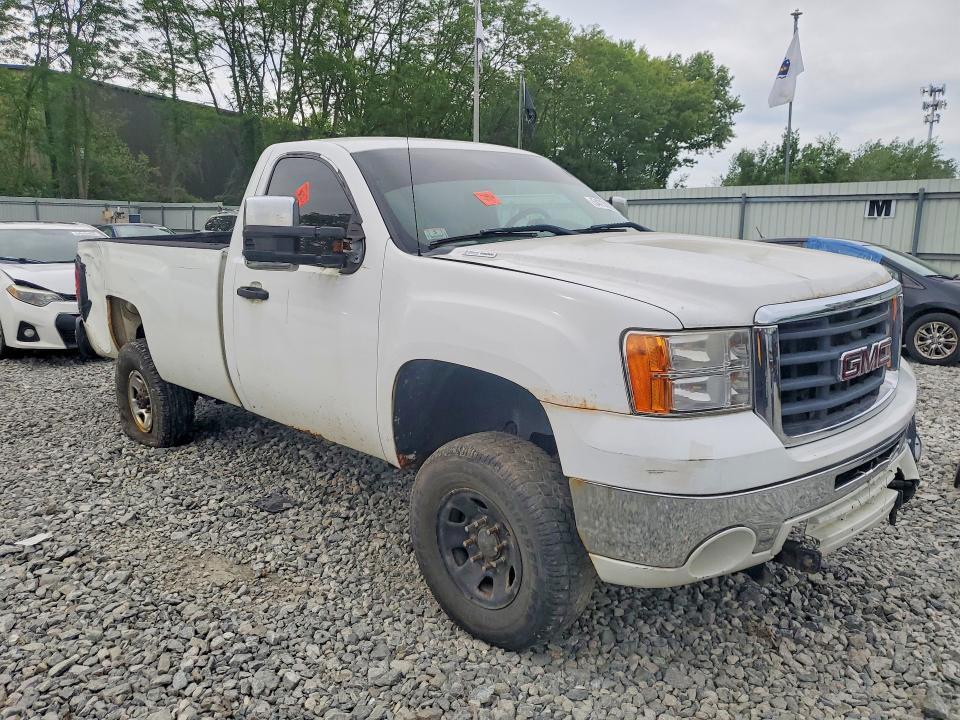 2010 GMC SIERRA K3500 — Фото 4 из 12
