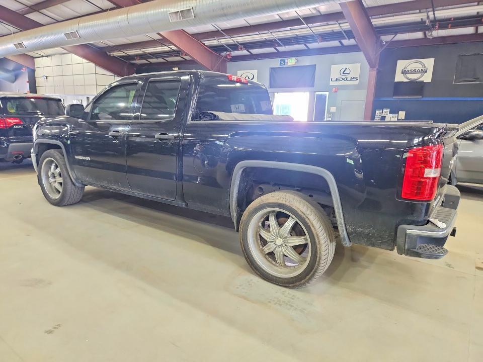 2015 GMC SIERRA C1500 — Фото 2 из 13