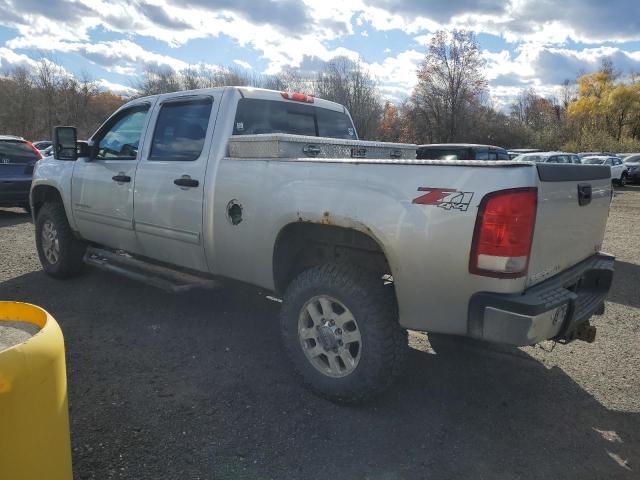 2011 GMC SIERRA K2500 SLE — Фото 2 из 12