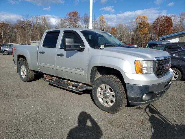 2011 GMC SIERRA K2500 SLE — Фото 4 из 12