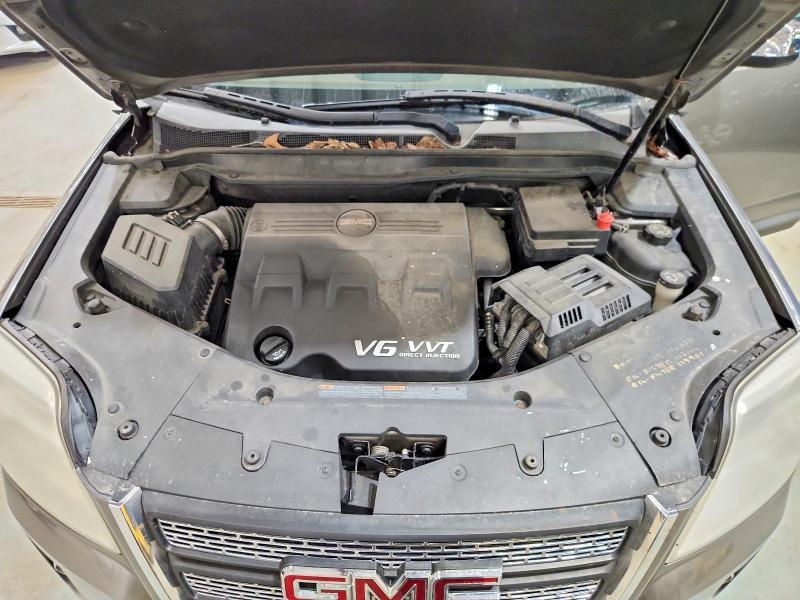 2010 GMC TERRAIN SLT — Фото 12 из 13