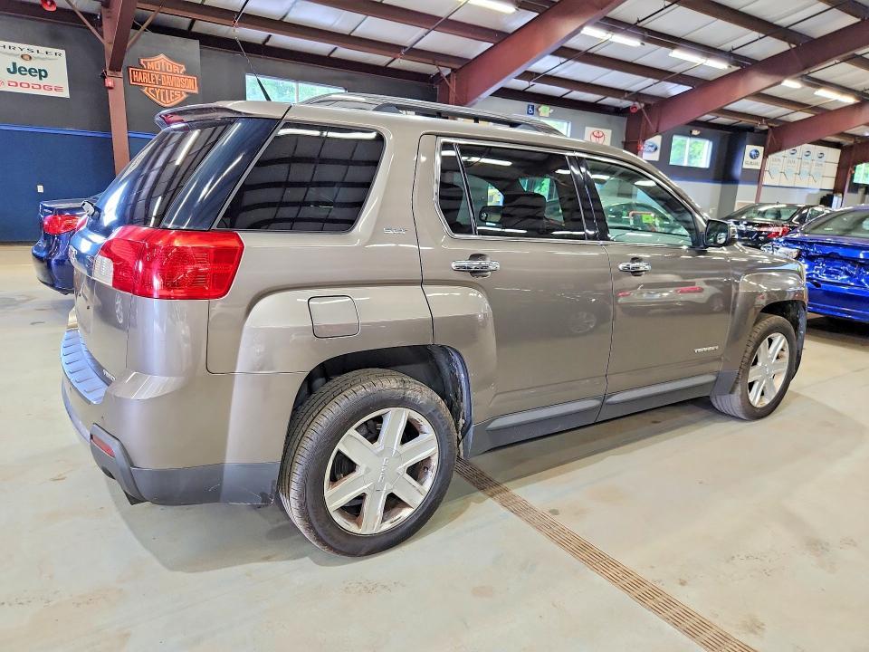 2010 GMC TERRAIN SLT — Фото 3 из 13