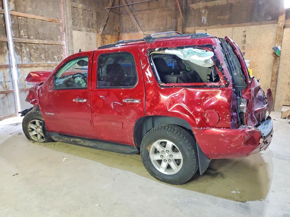 2013 GMC YUKON SLT — Фото 2 из 14
