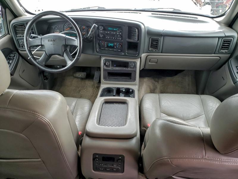 2003 GMC YUKON — Фото 8 из 13