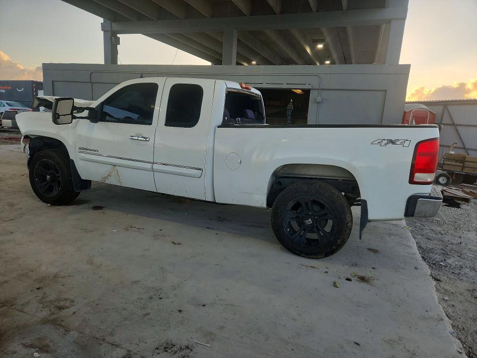 2011 GMC SIERRA K1500 SLE — Фото 2 из 12