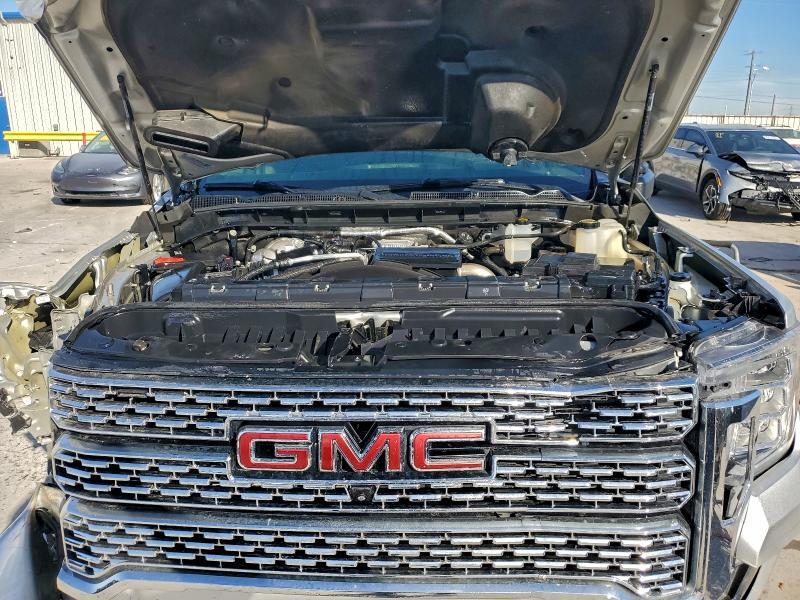 2022 GMC SIERRA K2500 DENALI — Фото 11 из 13