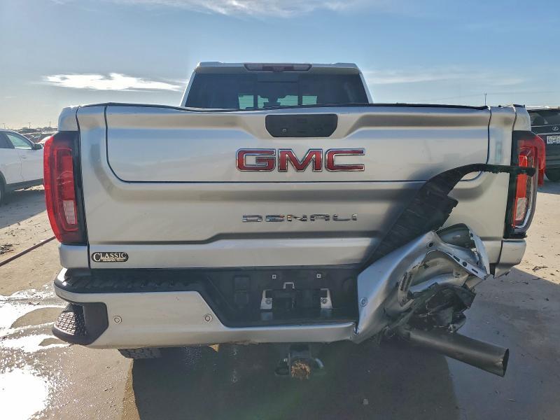 2022 GMC SIERRA K2500 DENALI — Фото 6 из 13