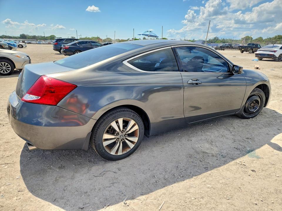 2011 HONDA ACCORD LX-S — Фото 3 из 12