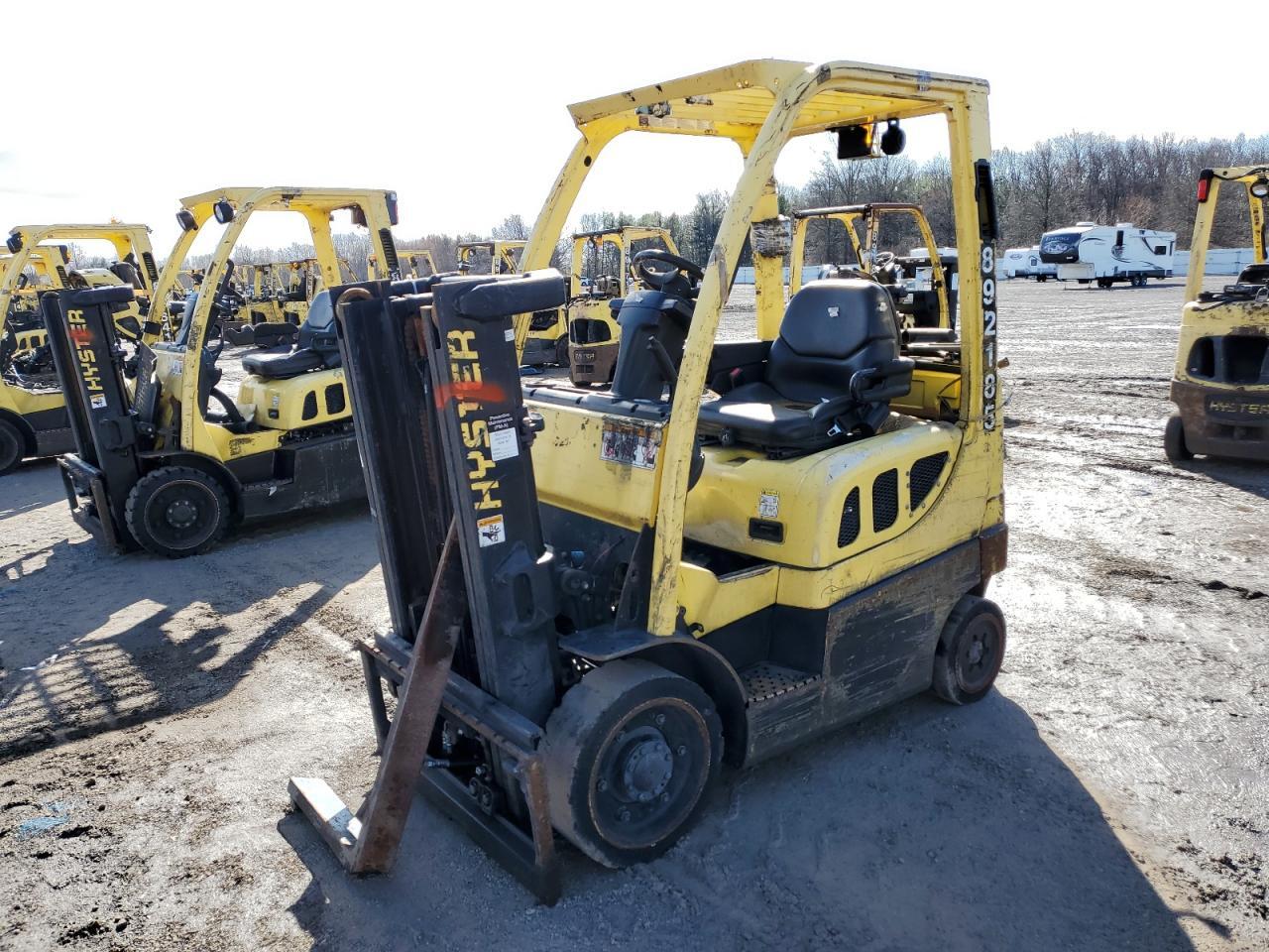 2010 HYSTER FORKLIFT — Фото 2 из 10