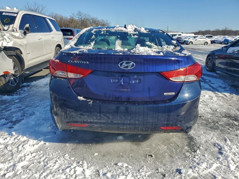 2013 HYUNDAI ELANTRA GLS — Фото 6 из 12
