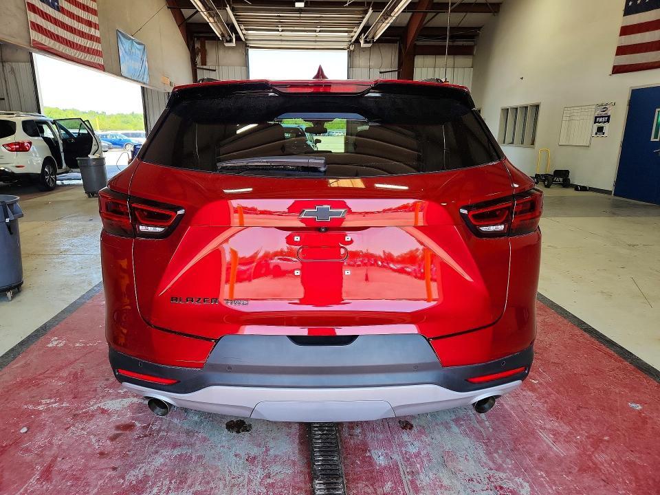 2025 CHEVROLET BLAZER 2LT — Фото 6 из 13