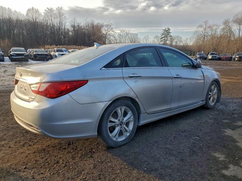 2011 HYUNDAI SONATA SE — Фото 3 из 12