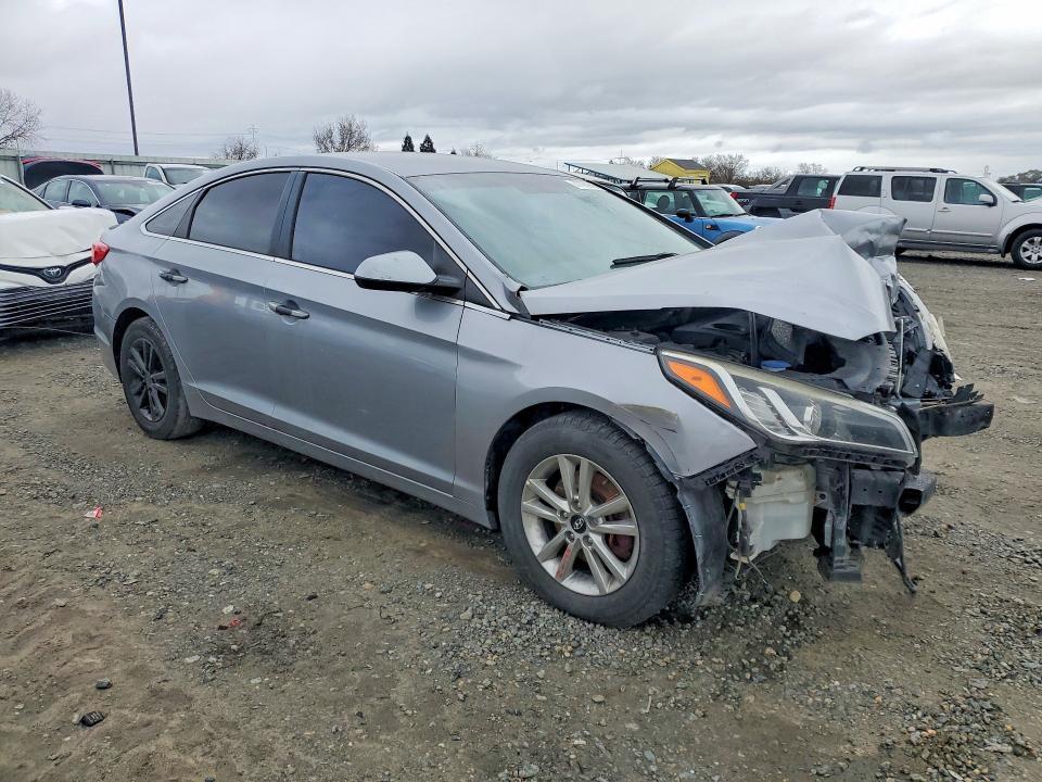 2015 HYUNDAI SONATA SE — Фото 4 из 12