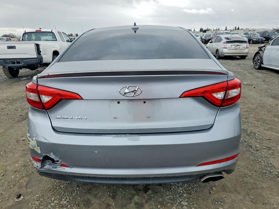 2015 HYUNDAI SONATA SE — Фото 6 из 12