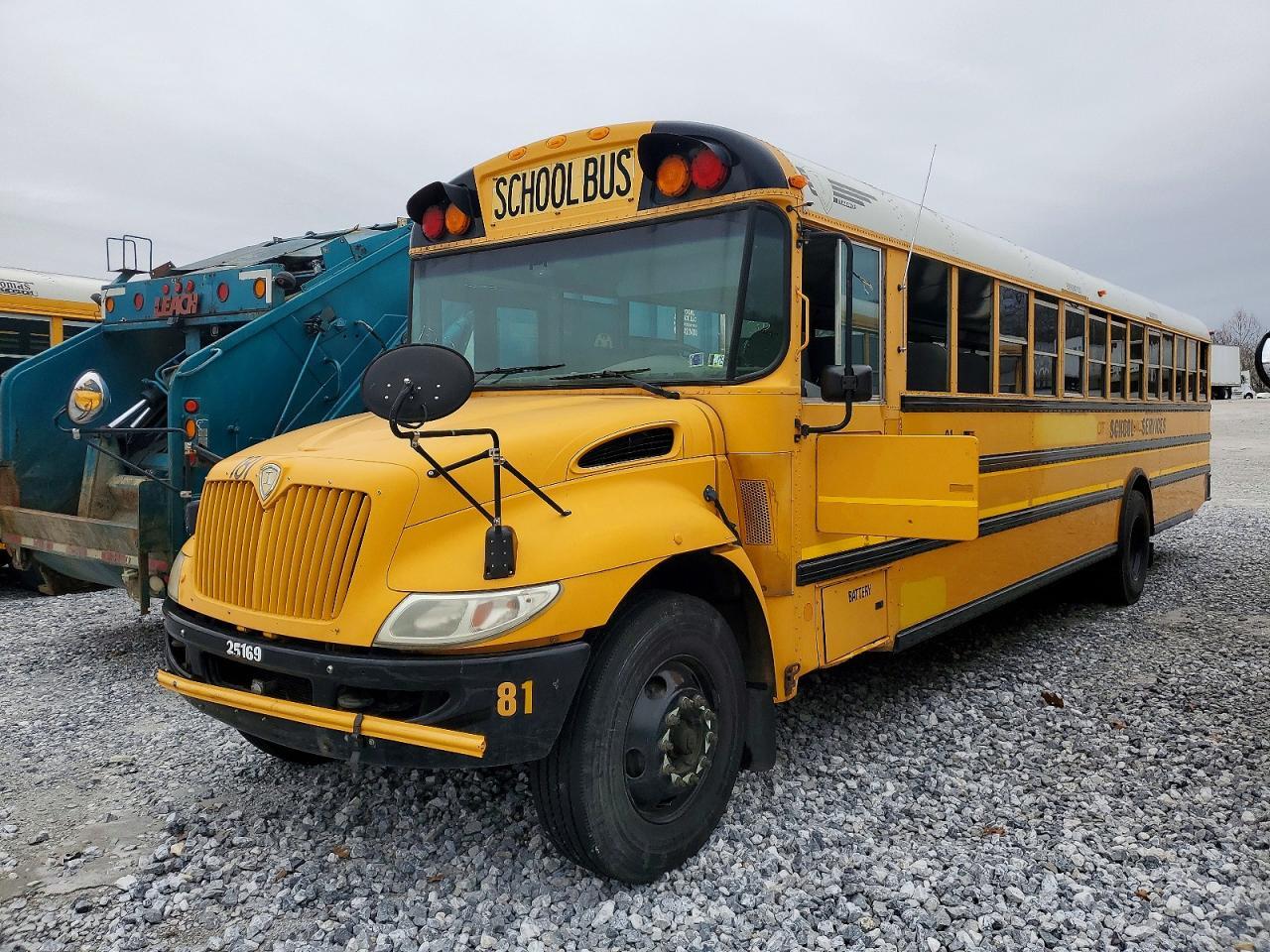 2014 IC CORPORATION CE SERIES SCHOOL - SCHOOL BUS — Фото 2 из 10