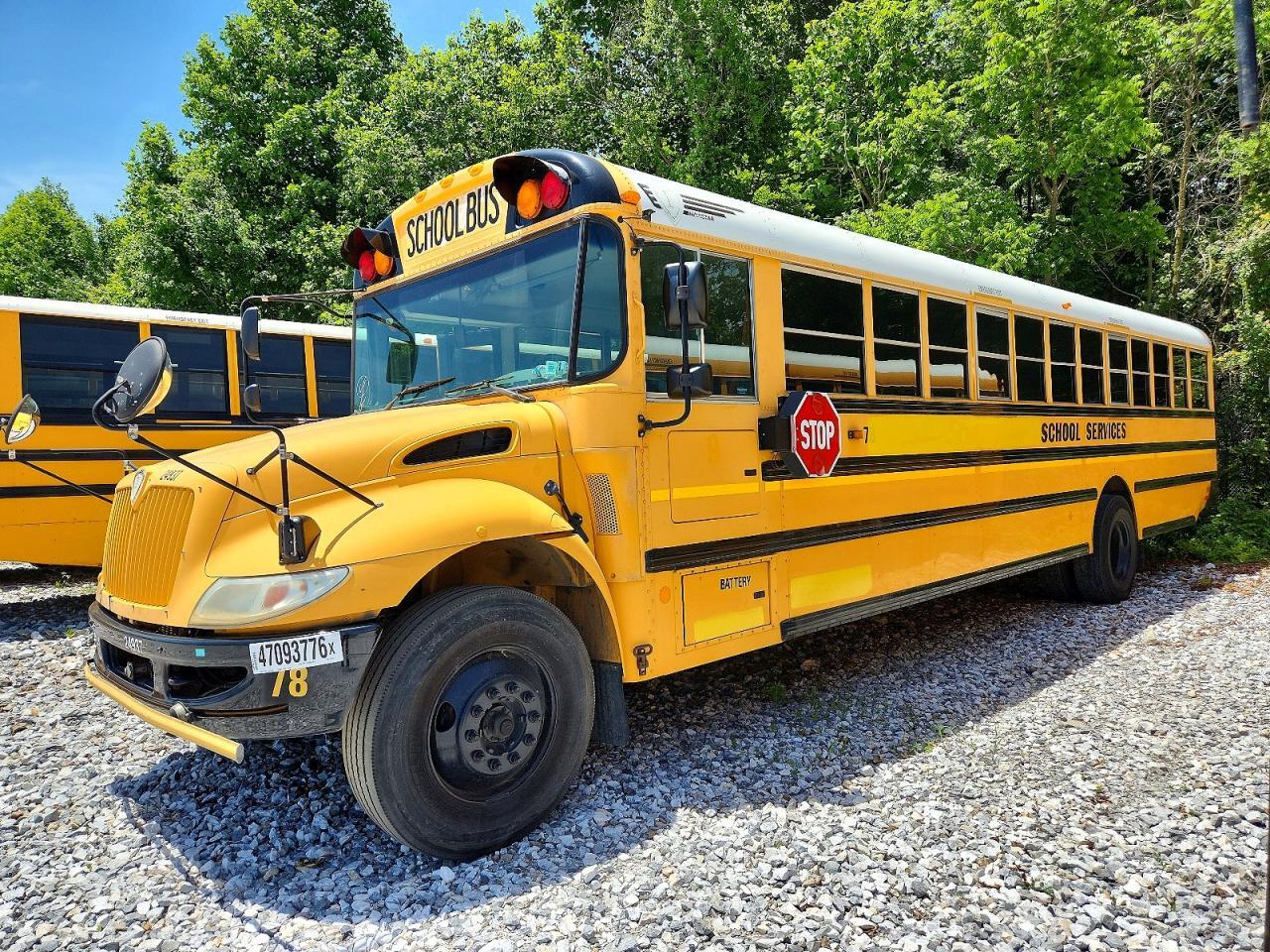 2014 IC CORPORATION CE SERIES SCHOOL - SCHOOL BUS — Фото 2 из 10