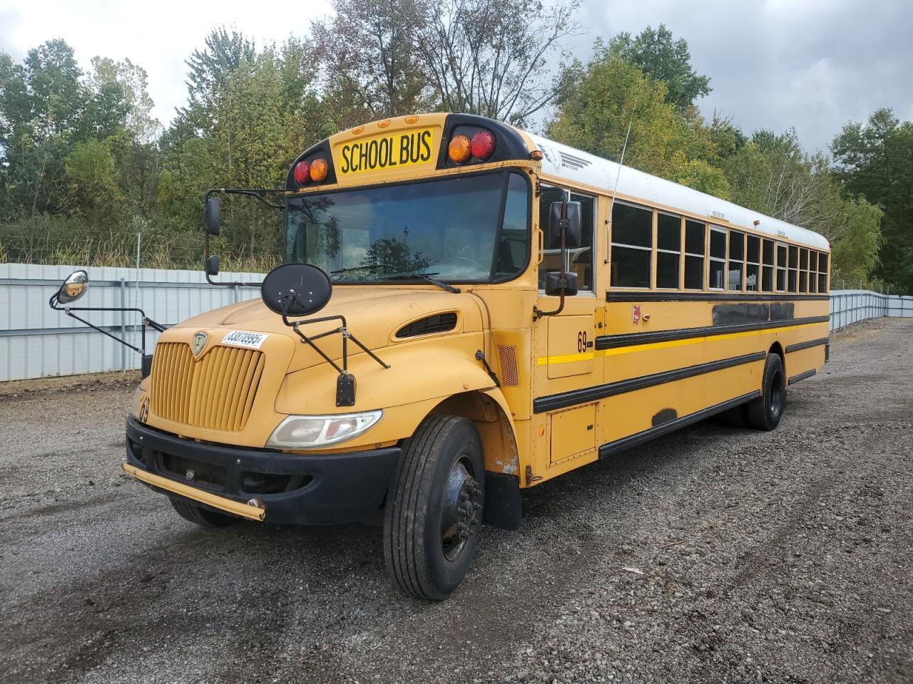 2014 IC CE SCHOOL BUS - R & D - CLN TITLE - PRI FLEET — Фото 2 из 10