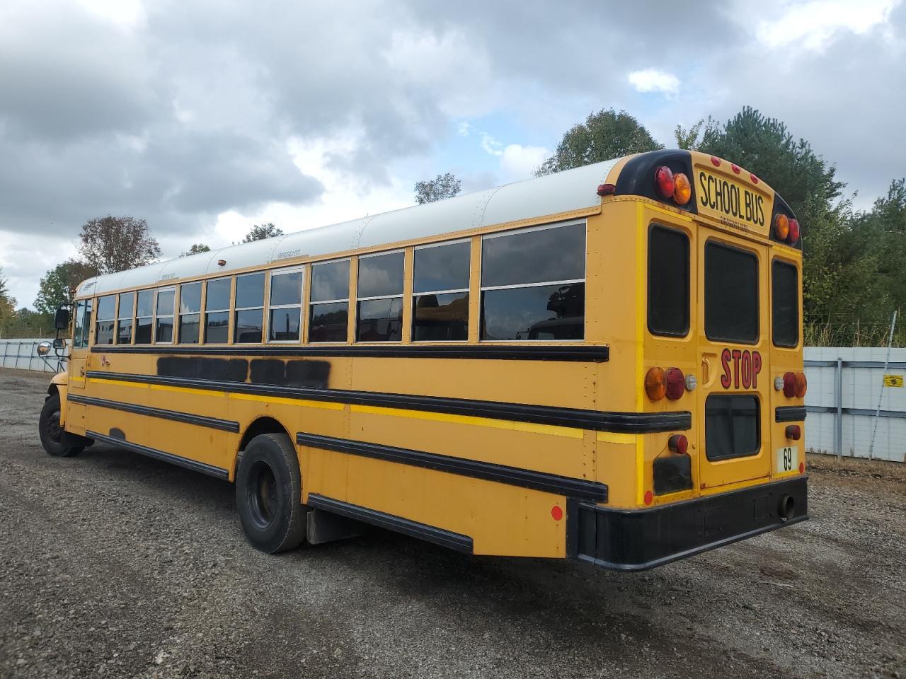 2014 IC CE SCHOOL BUS - R & D - CLN TITLE - PRI FLEET — Фото 3 из 10