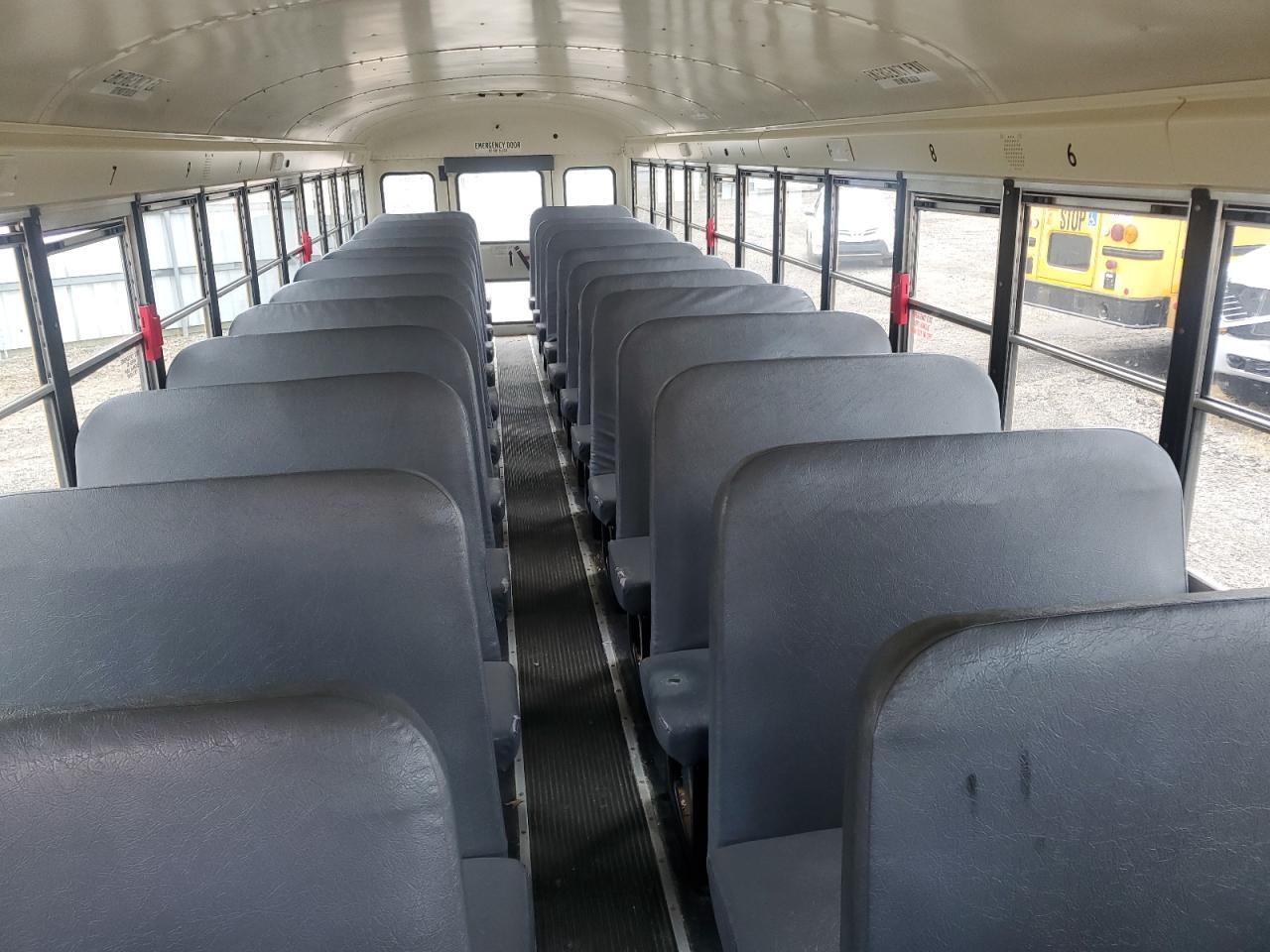 2014 IC CE SCHOOL BUS - R & D - CLN TITLE - PRI FLEET — Фото 6 из 10