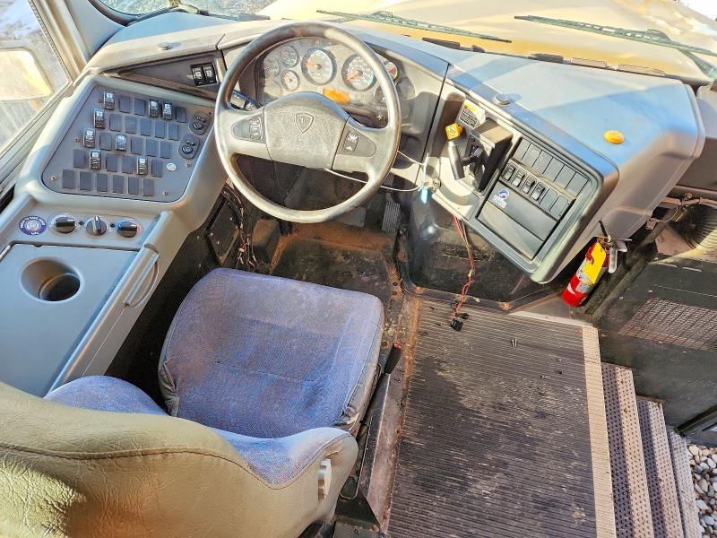 2014 IC CORPORATION CE SERIES SCHOOL - SCHOOL BUS — Фото 5 из 10