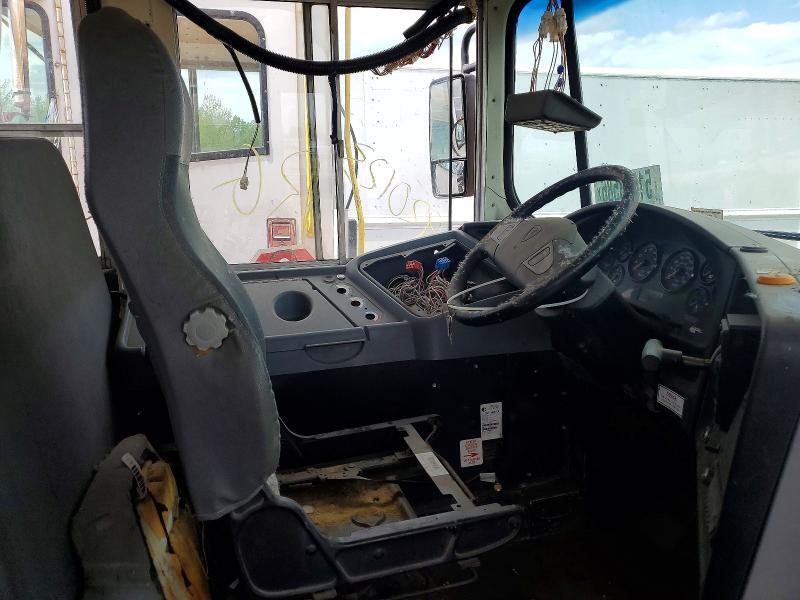 2010 IC CORPORATION CE SERIES SCHOOL - SCHOOL BUS — Фото 5 из 10