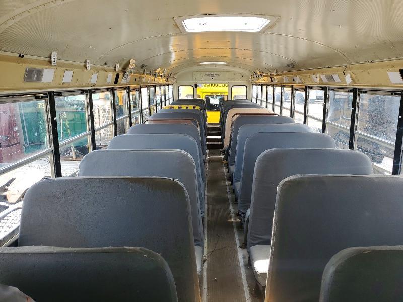 2010 IC CORPORATION CE SERIES SCHOOL - SCHOOL BUS — Фото 6 из 10