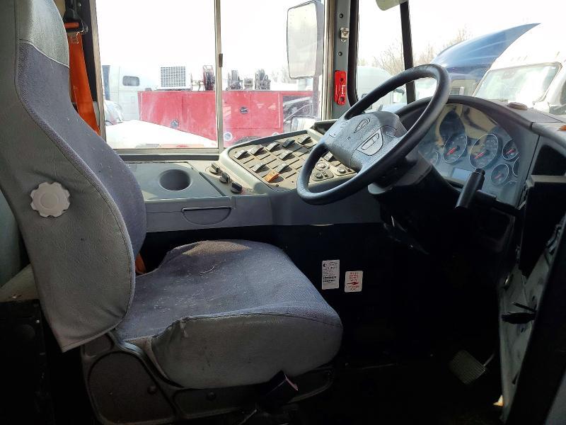 2013 IC CORPORATION CE SERIES SCHOOL - SCHOOL BUS — Фото 5 из 10