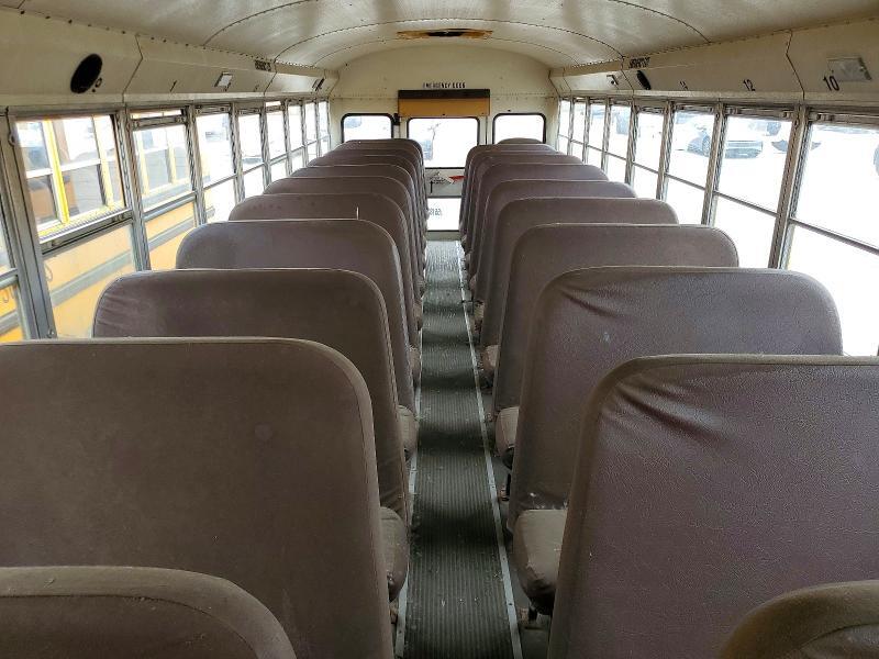 2002 IC CORPORATION CE SERIES SCHOOL - SCHOOL BUS — Фото 6 из 10