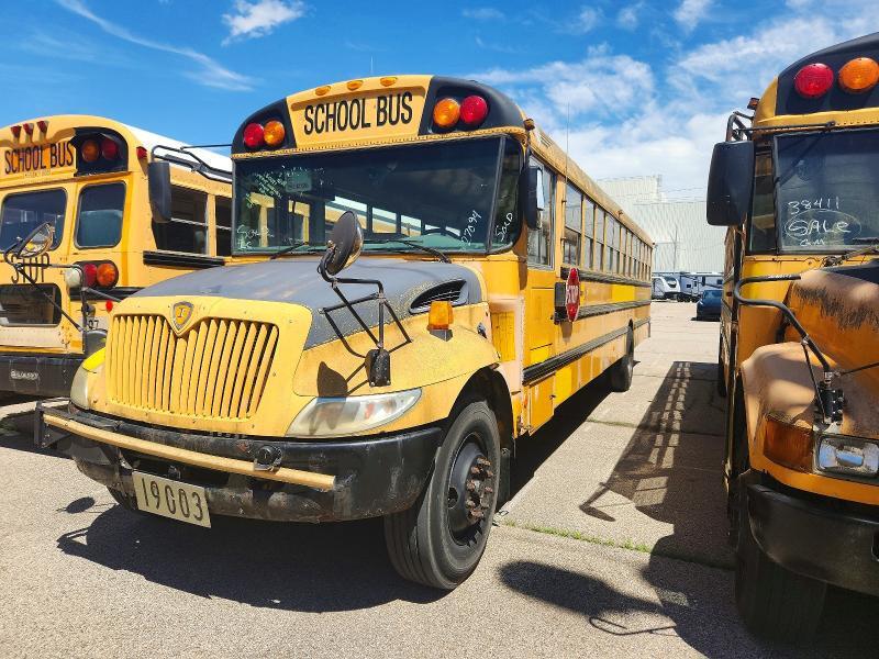 2005 IC CORPORATION CE SERIES SCHOOL - SCHOOL BUS