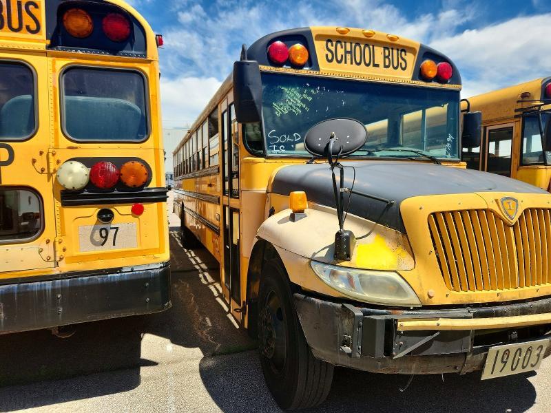 2005 IC CORPORATION CE SERIES SCHOOL - SCHOOL BUS — Фото 2 из 10