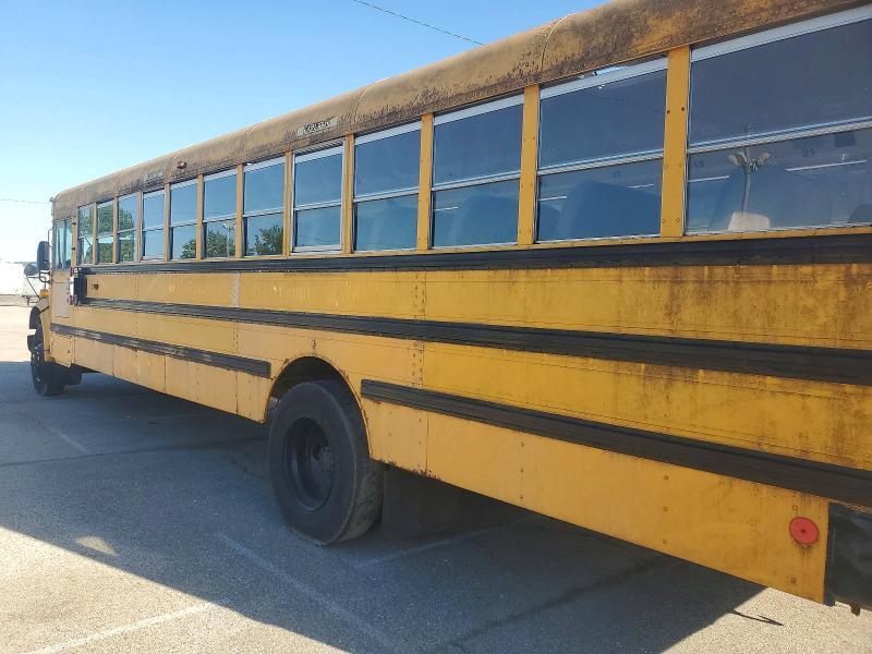 2002 IC CORPORATION CE SERIES SCHOOL - SCHOOL BUS — Фото 9 из 10