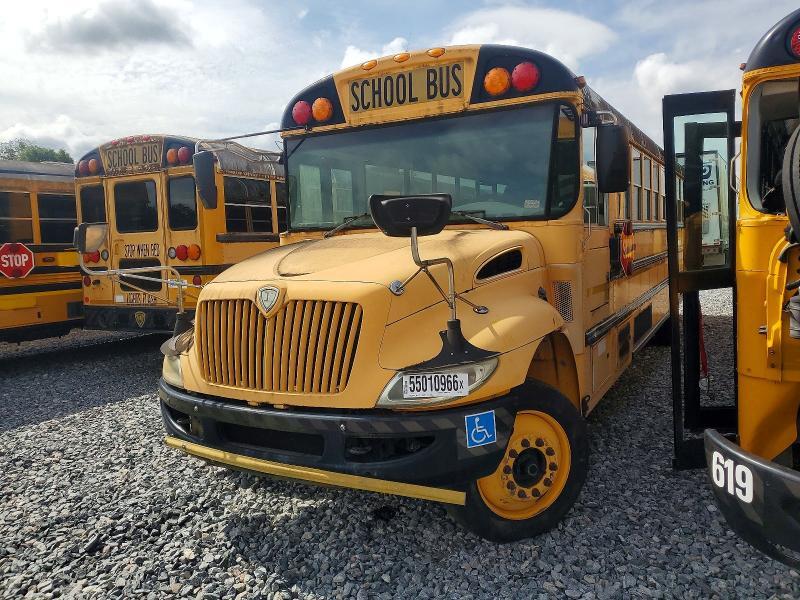 2013 IC CORPORATION CE SERIES SCHOOL - SCHOOL BUS — Фото 2 из 10