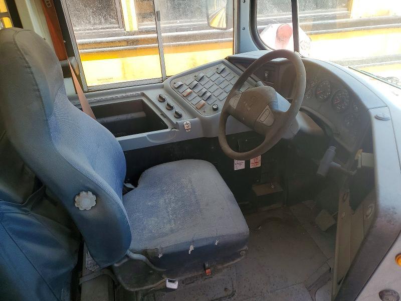 2013 IC CORPORATION CE SERIES SCHOOL - SCHOOL BUS — Фото 5 из 10