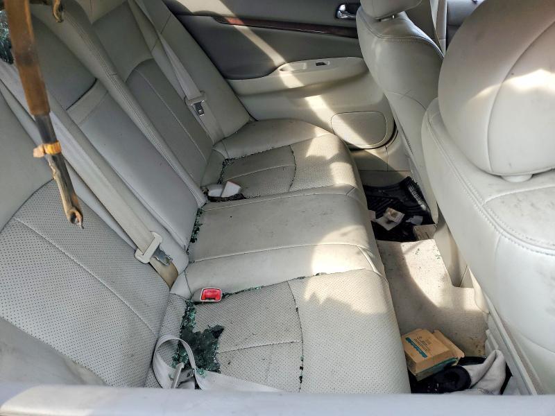 2011 INFINITI G37 SEDAN — Фото 10 из 12