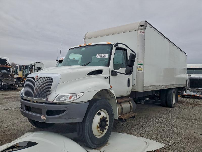 2020 INTERNATIONAL MV607 BOX TRUCK — Фото 2 из 10