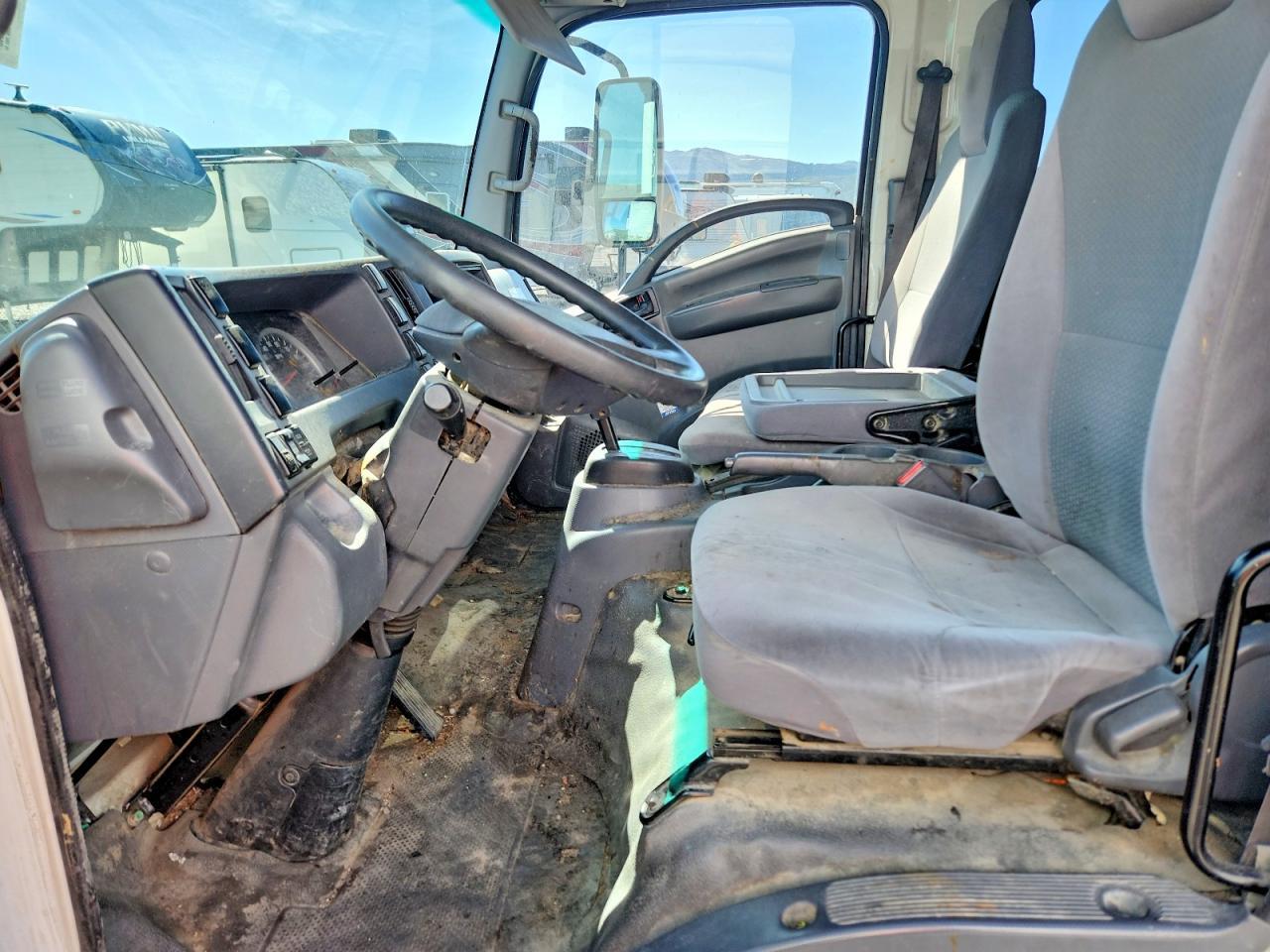 2016 ISUZU NPR HD BOX TRUCK — Фото 7 из 12