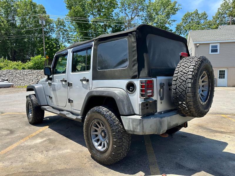 2010 JEEP WRANGLER UNLIMITED SPORT — Фото 2 из 10